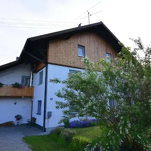 https://apartment-alpenblick.com-bavaria.com